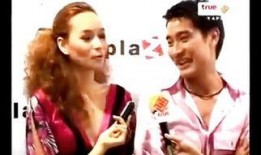 bee爆料pong视频,Pong视频揭秘，带你领略经典游戏的魅力